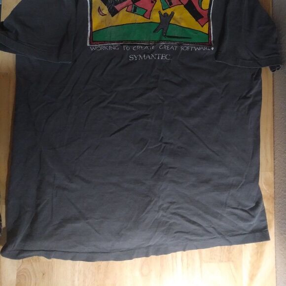 Vintage Symantec Great Software Graphic T-Shirt - Picture 2 of 12
